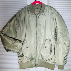 BLANKNYC Women’s Size Medium Oversized Bomber Nylon Jacket